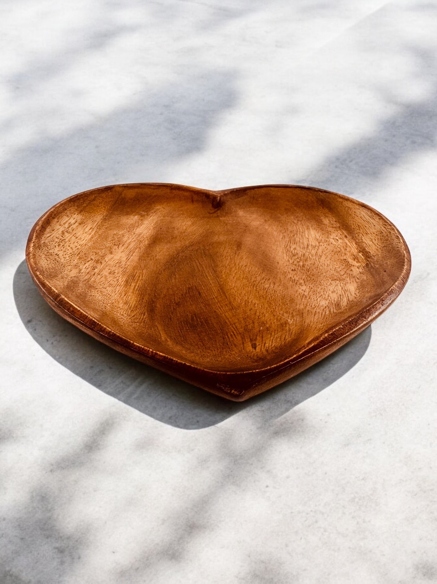 Heart Plate - Acacia Wood