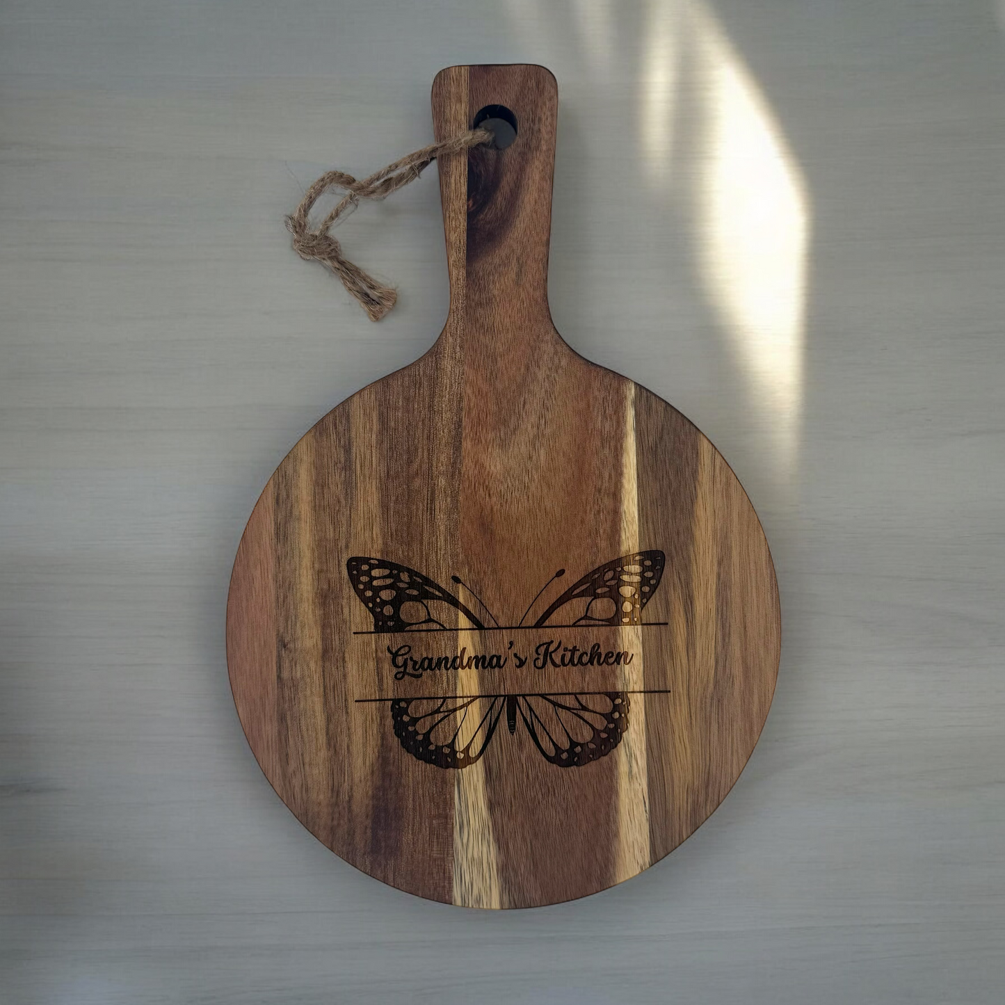 Acacia Cheese Board: Grandma's Kitchen